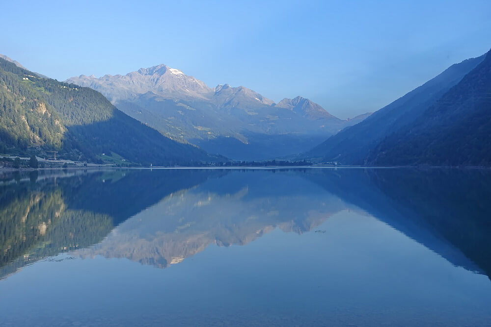 Morgenstimmung am Lago di Poschiavo 