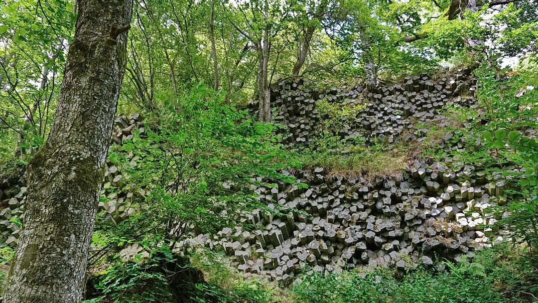 Basalt-Prismenwand am Gangolfsberg